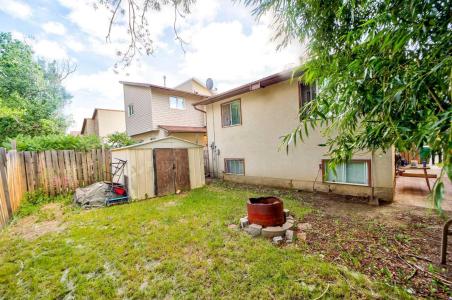 3 COLUMBIA PLACE W, Lethbridge, Alberta T1K 5A8, Canada