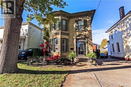 501 GEORGE STREET, Woodstock, オンタリオ N4S 4J3, カナダ