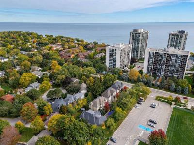 108 LIVNO COMMON, Oakville, Ontario L6L 1H1, CANADÁ