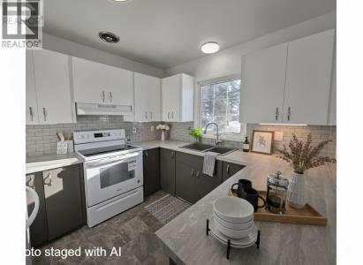 9104 101 AVENUE, Fort St. John, Britanya Kolombiyası V1J 2A6, Kanada