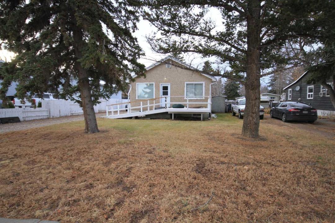 5620 54 STREET, Taber, Alberta T1G 1L5, Canada