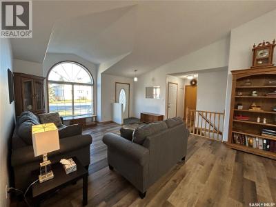 713 9TH STREET, Humboldt, Saskatchewan S0K 2A0, Canada