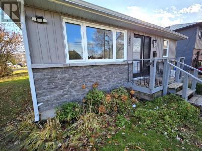 235 BAYVIEW AVENUE, Georgina (keswick South), Ontario L4P 2T4, Kanada