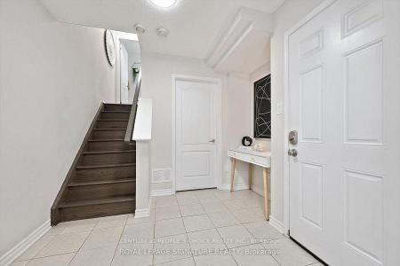 299 CASSON POINT, Milton, Ontario L9E 0A4, Canadá