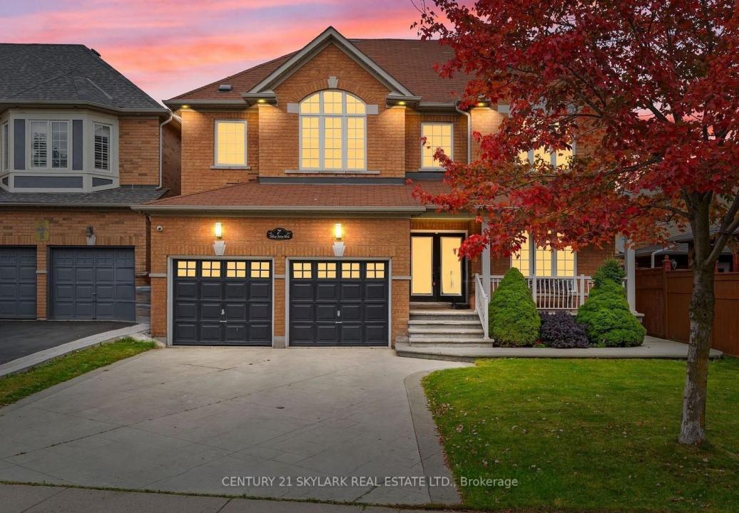 7 YELLOW AVENS BOULEVARD, Brampton, Ontario L6R 0K5, Kanada