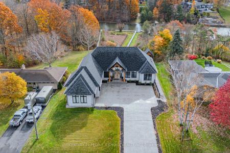 32 SUNNINGHILL DRIVE, Norfolk, Ontario N0A 1N6, Canada