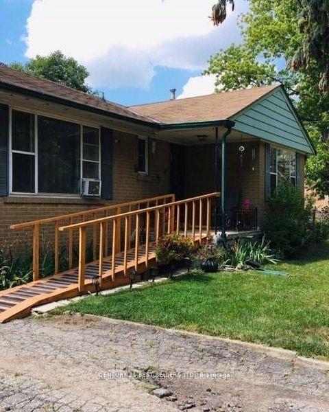 320 ASHBURY ROAD, Oakville, Ontario L6K 2M4, Canada