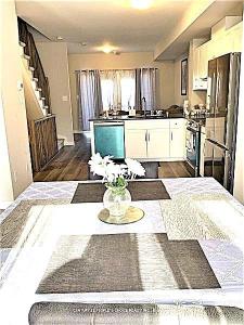 720 GREY STREET, Brantford, Ontario N3S 0K2, Canada