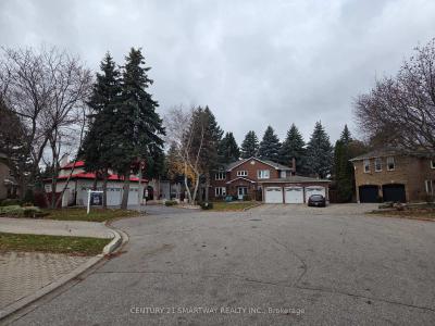 6 CHALMERS COURT, Brampton, Ontario L6Z 3H1, Canada