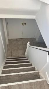 215 BROWNDALE CRESCENT, Richmond Hill, Ontario L4C 3H9, Canadá