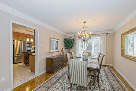 668 CHALEUR PLACE, Newmarket, Ontario L3X 1L6, Canadá