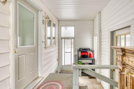 18160 7 HIGHWAY, Tay Valley, Ontario K7H 3C6, Canadá