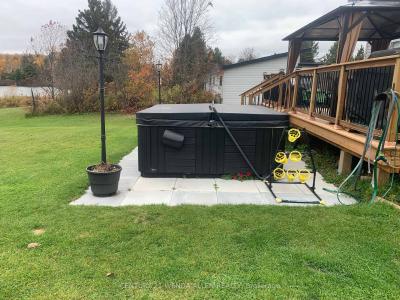 102 CHURCH STREET, Bonfield, Ontario P0H 1E0, Canadá