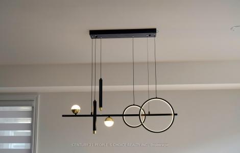 107 MOLOZZI STREET, Erin, Ontario N0B 1T0, Kanada