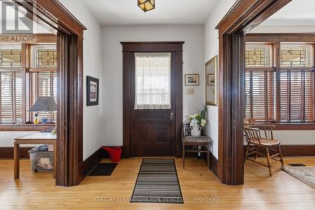 530 MAIN STREET, Greater Napanee, Ontario K0K 3L0, Canadá