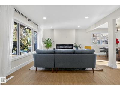 11155 37 AV NW, Edmonton, Alberta T6J 0H3, Canada