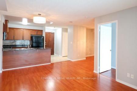 8 ROSEBANK DRIVE, Toronto, Ontario M1B 5Z3, Canada