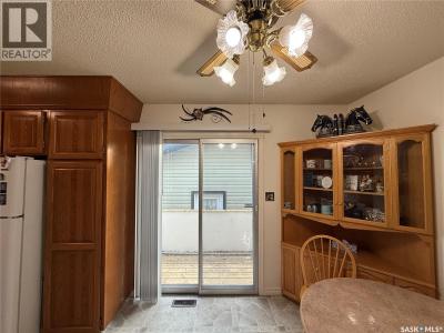 516 6TH AVENUE E, Assiniboia, 서스캐처원주 S0H 0B0, 캐나다