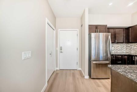 4303 1 STREET NE, Calgary, Alberta T2E 7M3, Canada