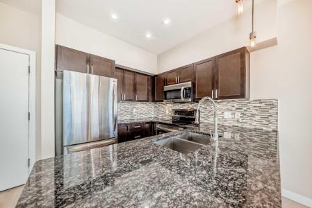 4303 1 STREET NE, Calgary, Alberta T2E 7M3, Canada