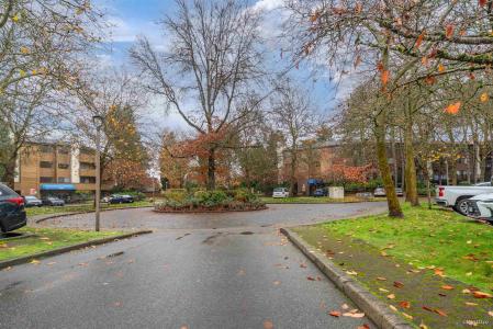 7295 MOFFATT ROAD, Richmond, קולומביה הבריטית V6Y 3E5, קנדה