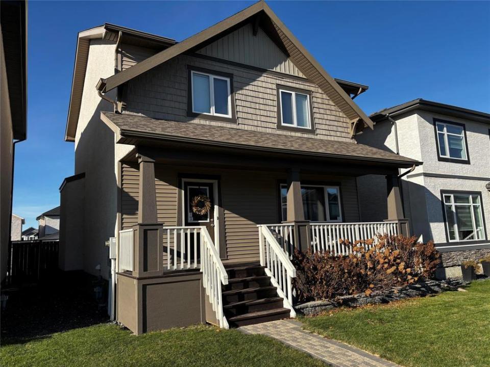 26 CHELSTON GATE, Winnipeg, Manitoba R3W 0K1, Canada