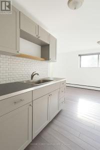 1830 DUMONT STREET, London East (east H), 安大略省 N5W 2S1, 加拿大