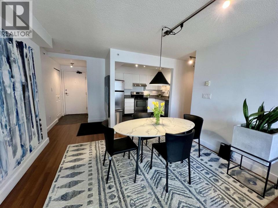 950 CAMBIE STREET, Vancouver, British Columbia V6B 5X5, Canada