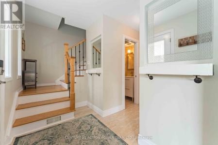 594 NOBLE CRESCENT, Ottawa, أونتاريو K1V 7H9, كندا 