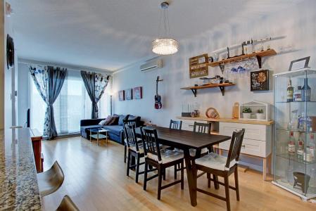 10150 Place de l'Acadie, Montréal (Ahuntsic-Cartierville), ケベック H4N 0C5, カナダ