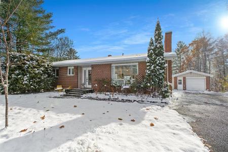 34 Ch. Ste-Élisabeth, Cantley, 魁北克省 J8V 3G2, 加拿大