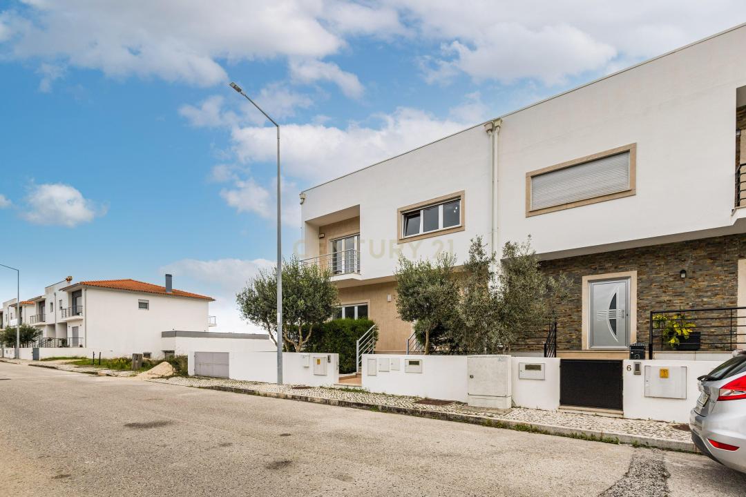 Porto De Mós, Leiria 2480-102, Portugal