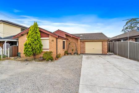 158 and 158b Meadows Road, Mount Pritchard, NSW 2170, Australia
