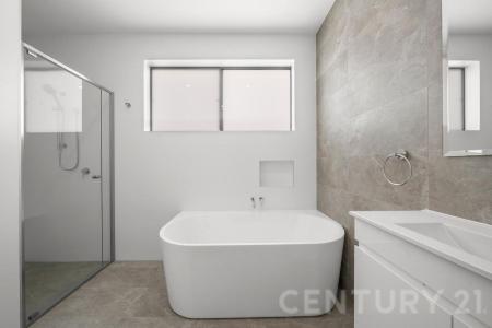 24C Stafford Street, Minto, NSW 2566, Australia