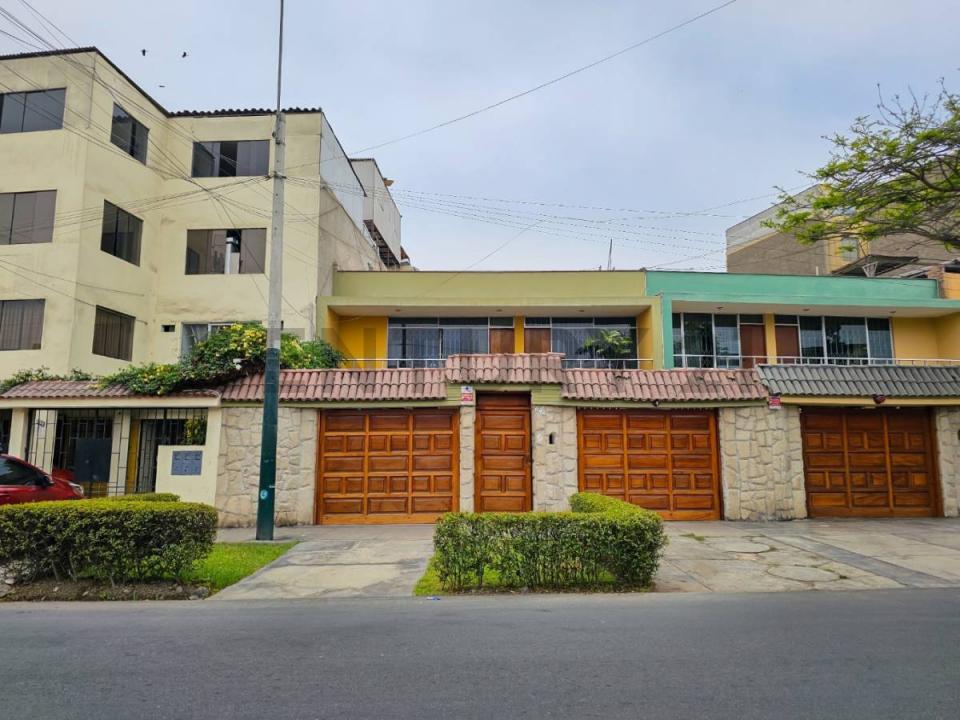 Armando Zamudio, Urbanizacion San Roque , Lima, Lima 00001, ペルー