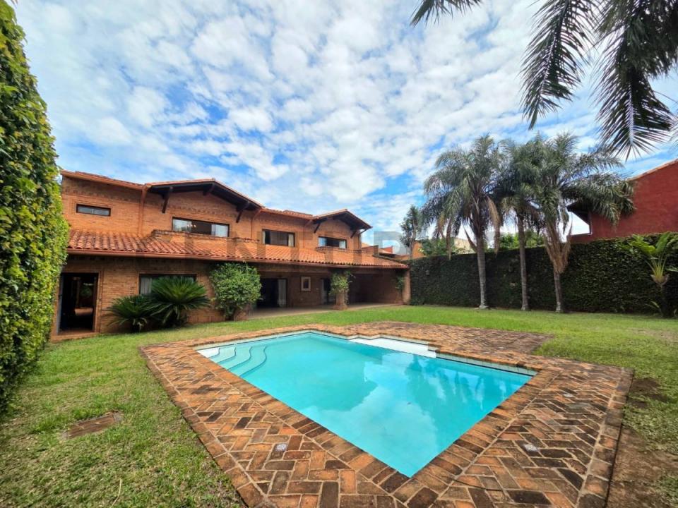 Calle Enrique Solano Lopez entre Amistad y Libertad. , Barrio Jara, Asunción 00001, Paraguay