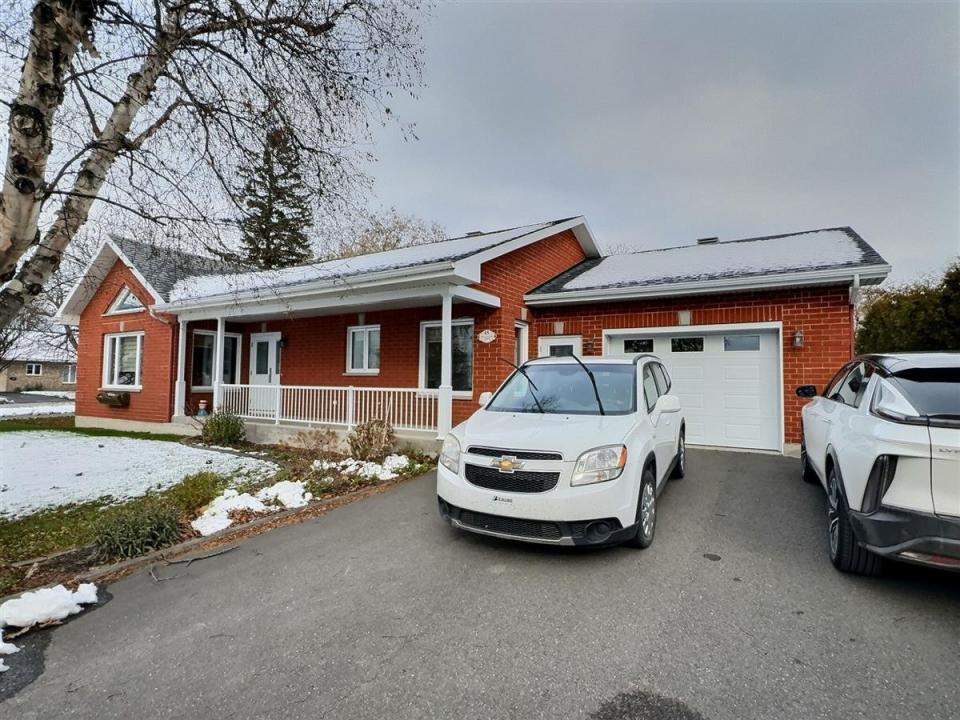 85 Rue Villeray, Rivière-du-Loup, Quebec G5R 2M7, Kanada