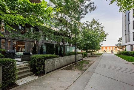 1548 Rue des Bassins, Montréal (Le Sud-Ouest), ケベック H3C 0L4, カナダ