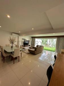 Las Palmas del Oeste 2 , Oeste, Santa Cruz 00001, Боливия