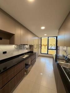 Irpavi, Av Ovando Candia, Calle 8, Edificio Alpes , Irpavi, La Paz 00001, Bolivia