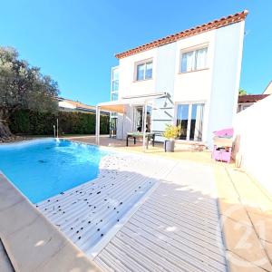 Cabestany, Languedoc-Roussillon 66330, France