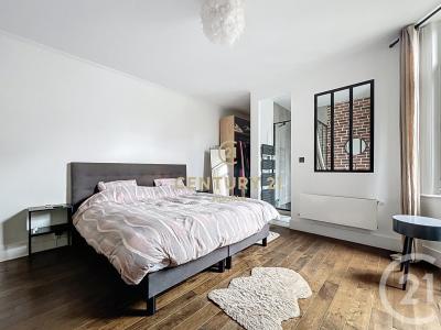 Lille, Nord-Pas-de-Calais 59800, France