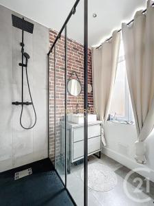 Lille, Nord-Pas-de-Calais 59800, France