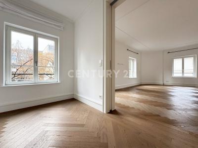 Frankfurt Am Main, Hessen 60323, Germany