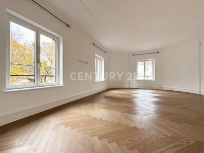 Frankfurt Am Main, Hessen 60323, Germany