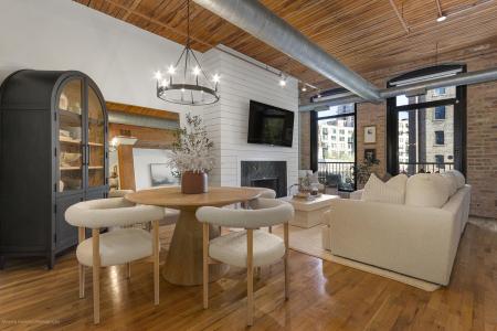 550 N Kingsbury Street , 316, Chicago, Illinois 60654, Estados Unidos