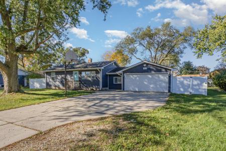 15824 S Collins Drive, Plainfield, אילינוי 60544, ארצות הברית של אמריקה