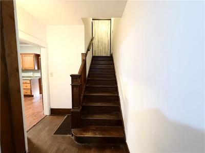 92 Euclid Avenue, Sharon, Ohio 16146, USA