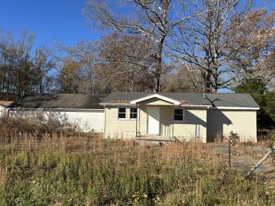 3672 Bains Road , Hillsboro, Tennessee 37342, USA