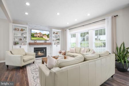 12002 Paddock Place, Fredericksburg, Virgínia 22407, Estados Unidos